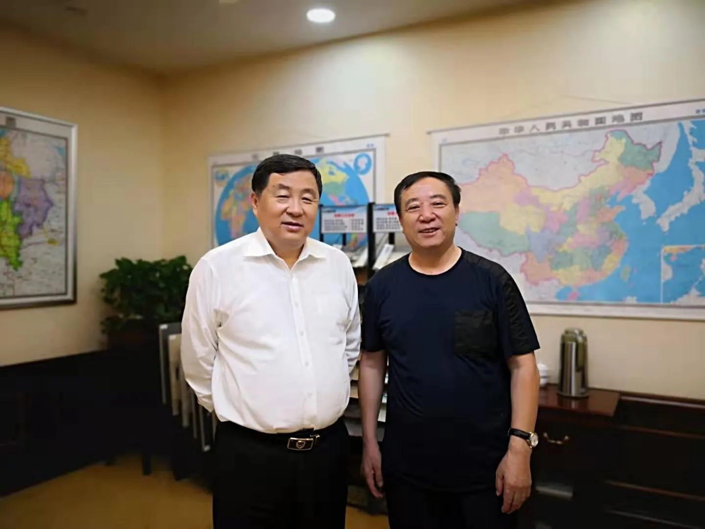 边宏光先生走访海螺集团