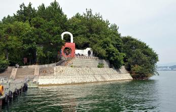 我公司组织员工及家属旅游 我公司组织员工及家属旅游