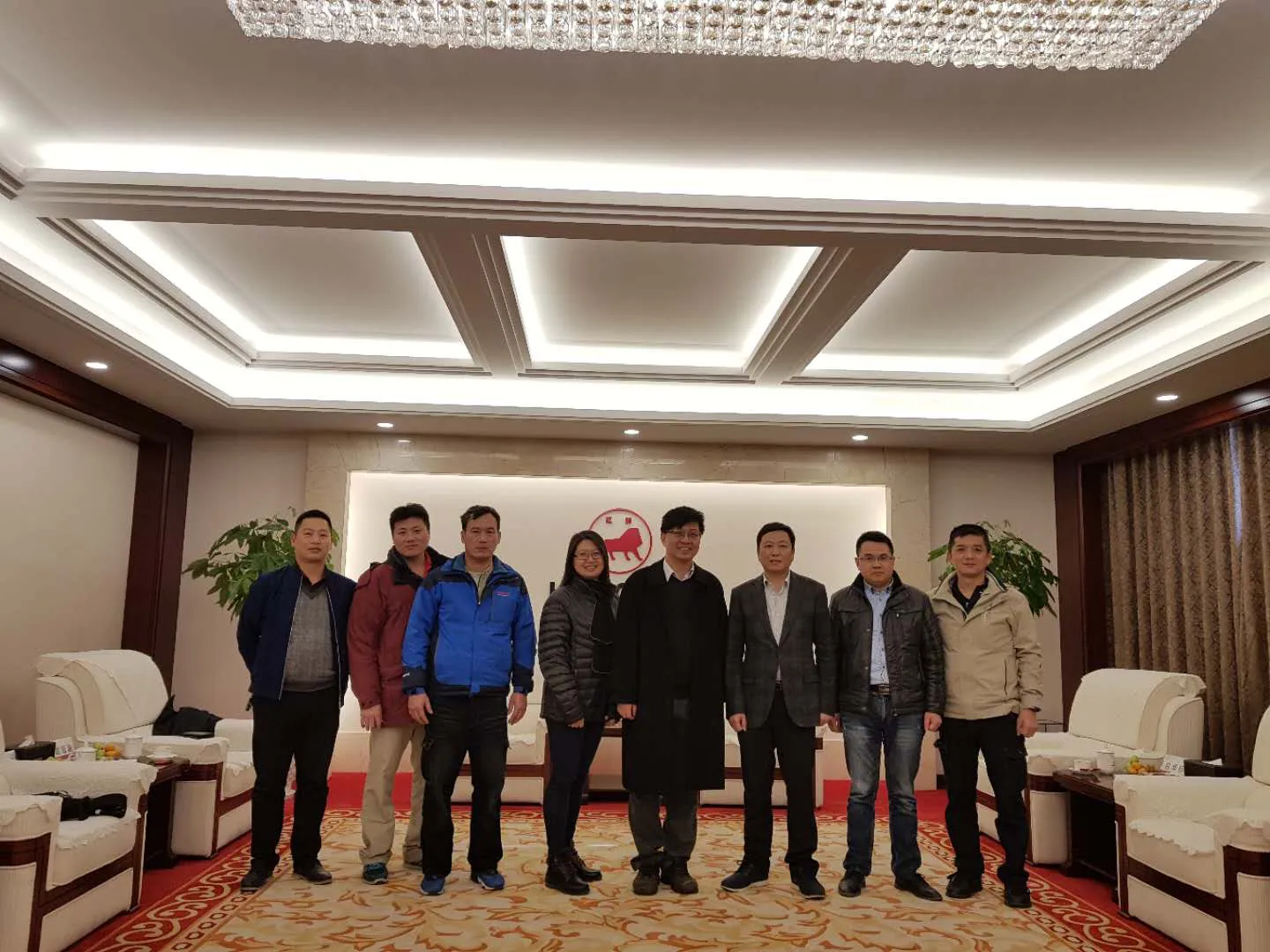 Jinlong Company leads Taiwanese clients to inspect Hongshi Group